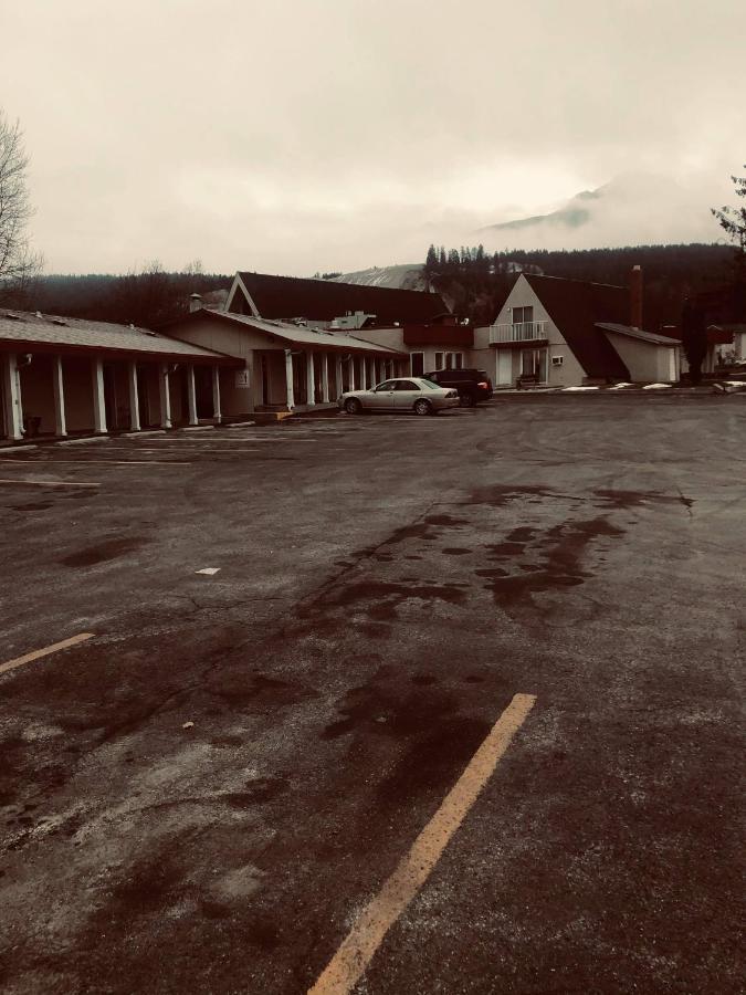 גולדן Selkirk Inn מראה חיצוני תמונה