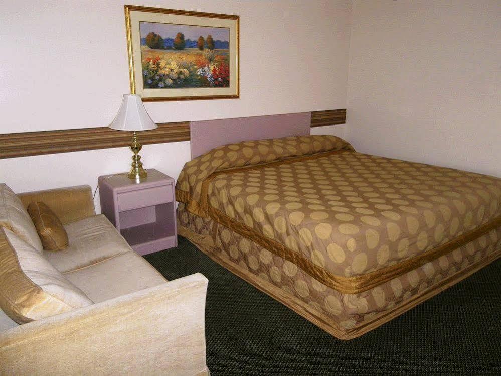 גולדן Selkirk Inn מראה חיצוני תמונה