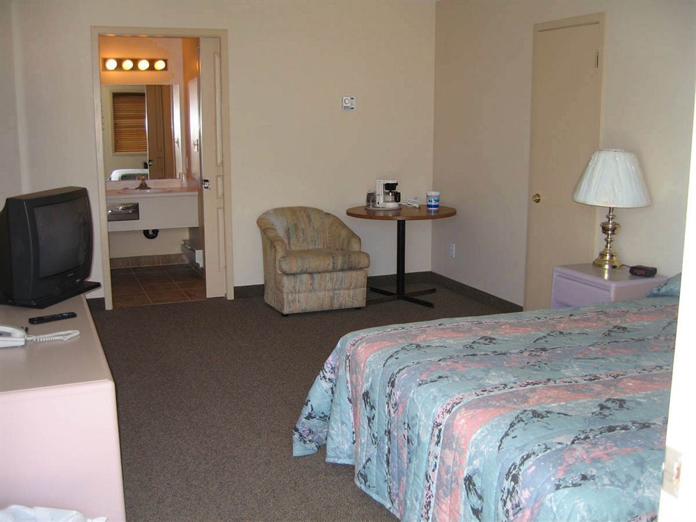 גולדן Selkirk Inn מראה חיצוני תמונה