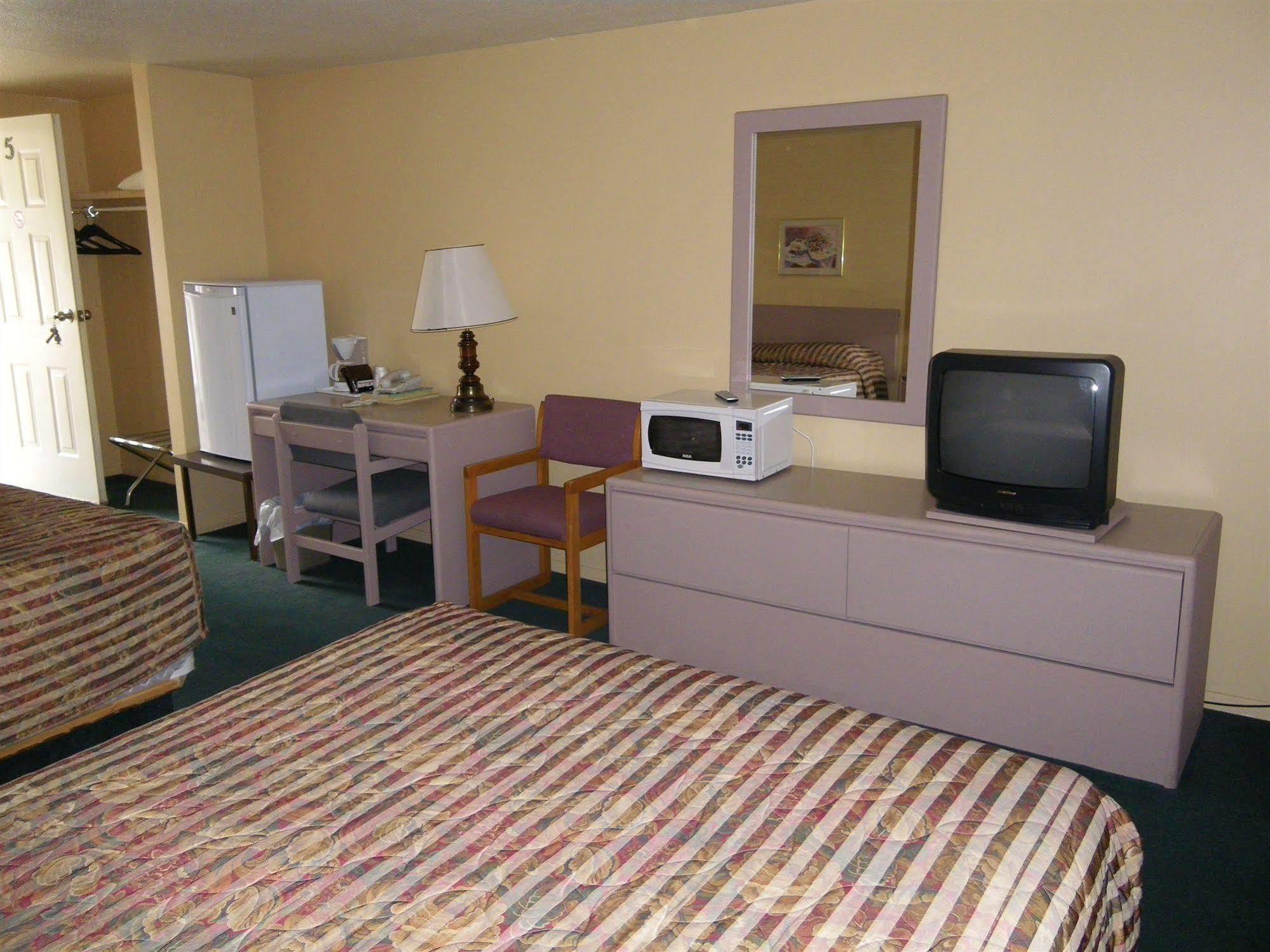 גולדן Selkirk Inn מראה חיצוני תמונה