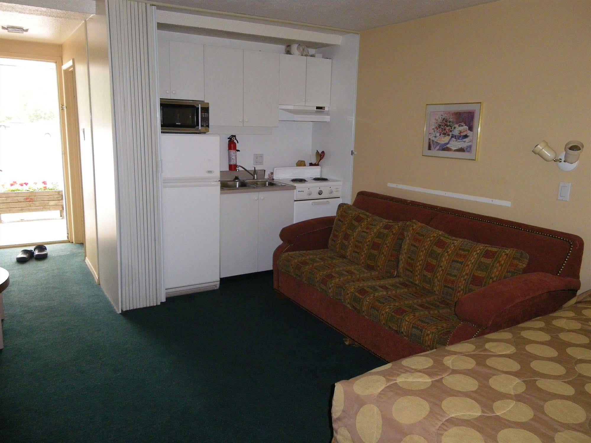 גולדן Selkirk Inn מראה חיצוני תמונה