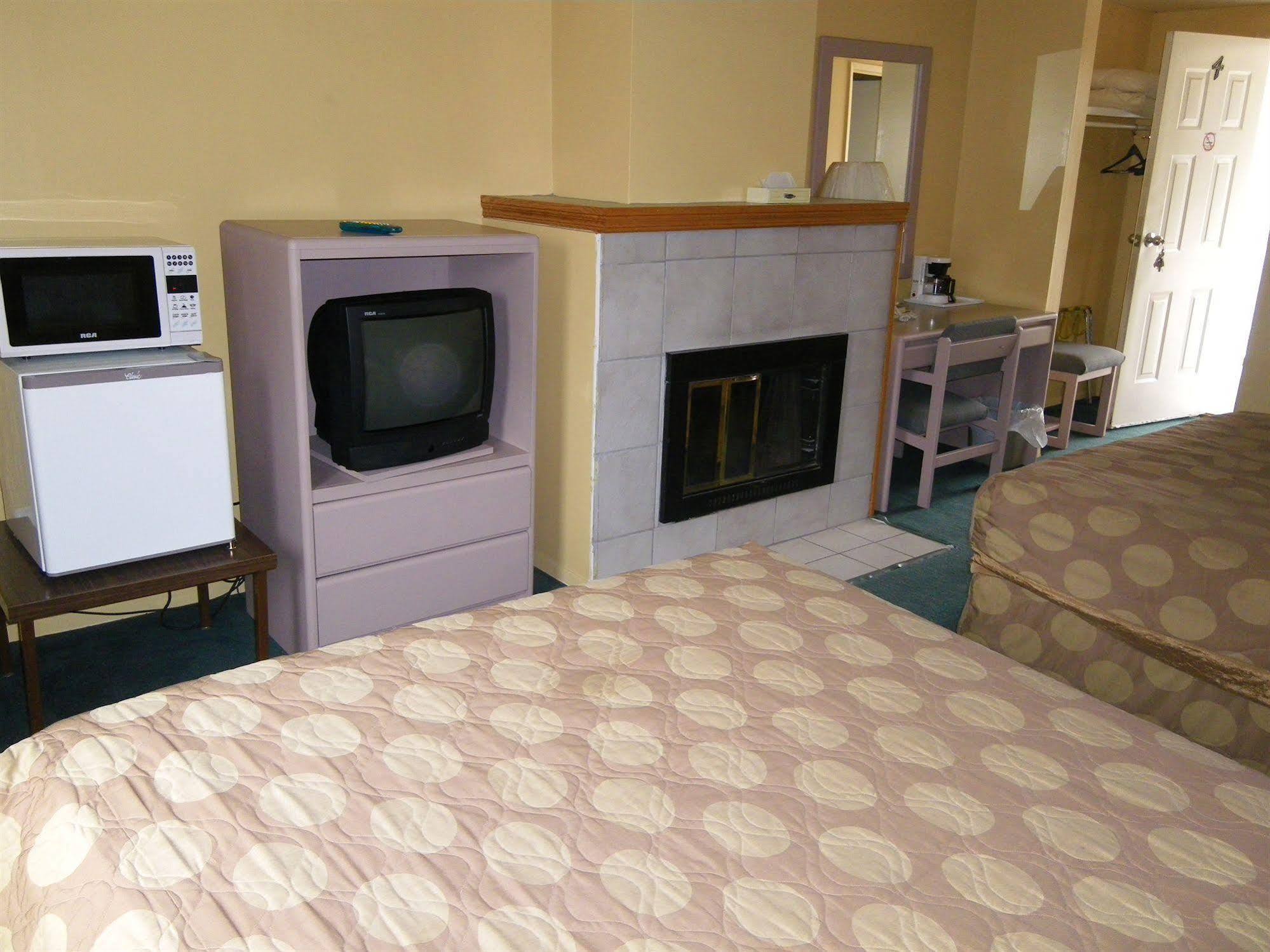גולדן Selkirk Inn מראה חיצוני תמונה
