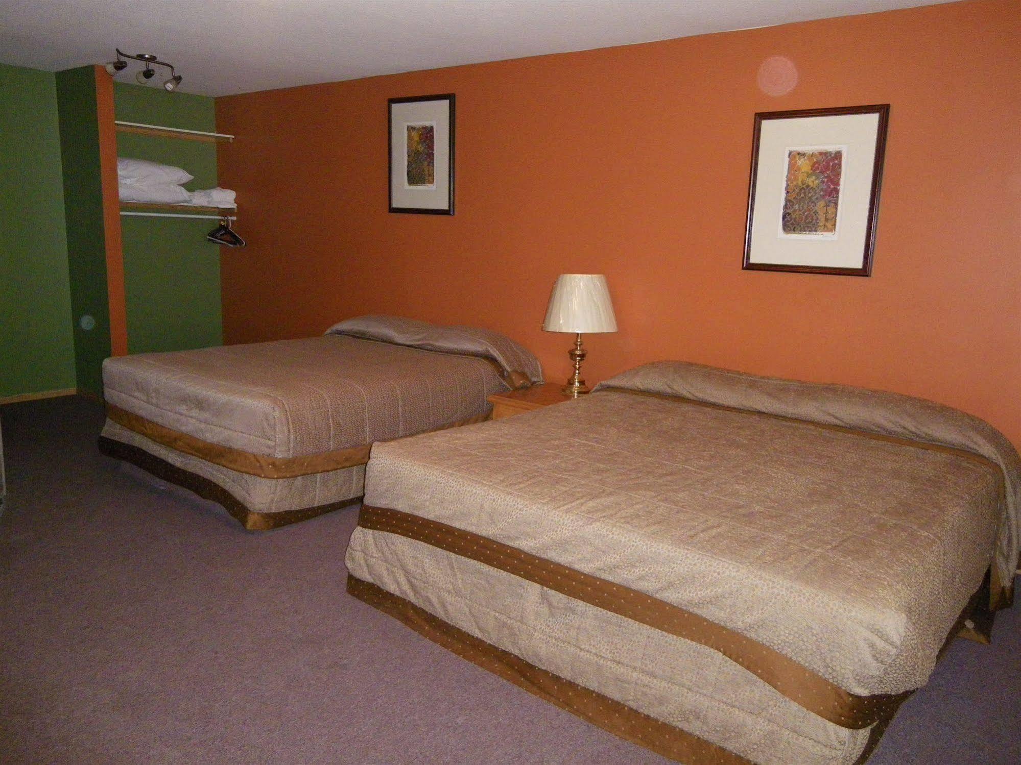 גולדן Selkirk Inn מראה חיצוני תמונה